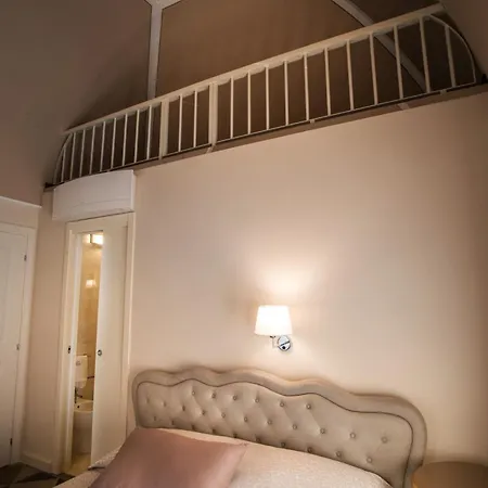 Palazzo Bove Bed & Breakfast 4*