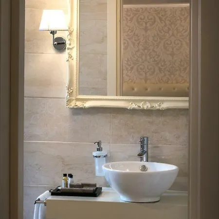 B&B Palazzo Bove 갈라토네